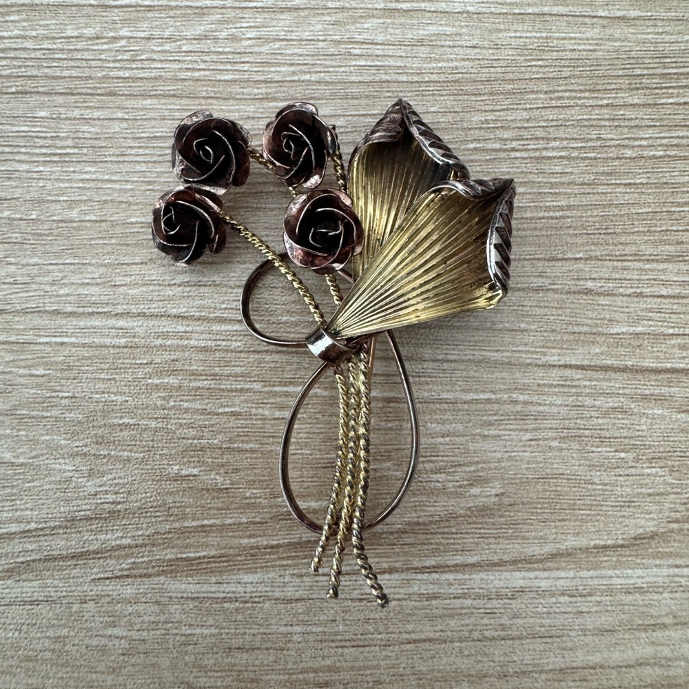 Bond Boyd - Elegant Circa 1950s 1960s Sterling Silver Floral Brooch - vintage